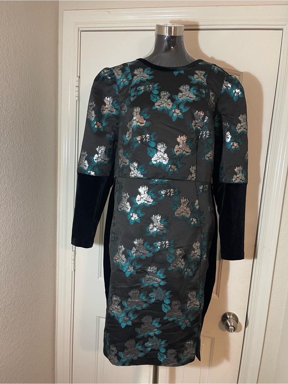 Eloquii dress size 16 Please check all picture of condition. - Picture 6 of 17